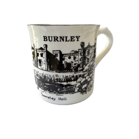 Murphys Mugs Other - Burnley Townley Hall & Weavers' Triangle Scenic Mug - Bone China